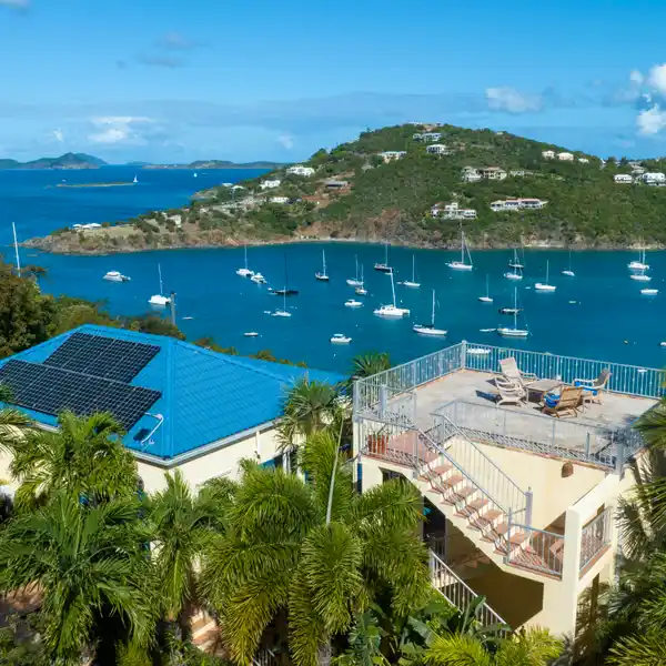 STUNNING HARBOR VIEWS FROM ISLAND PARADISE