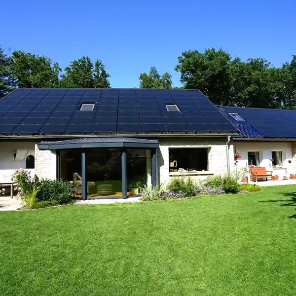 ENERGY-EFFICIENT PROPERTY IN A UNIQUE FOREST LOCATION