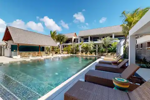 Fantastic Beachfront Villa