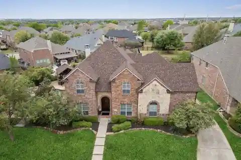 Updated Beauty in Sought-after Gentle Creek