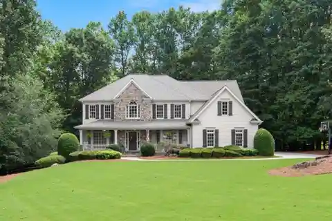 Beautiful Property in Desirable Taylor Glen