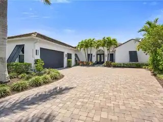 Upscale Living in Fiddler's Creek