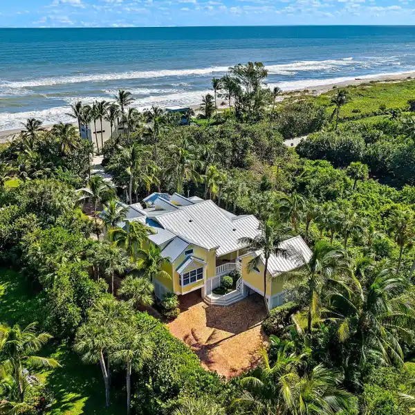 REFINED COASTAL LIVING ON JUPITER ISLAND