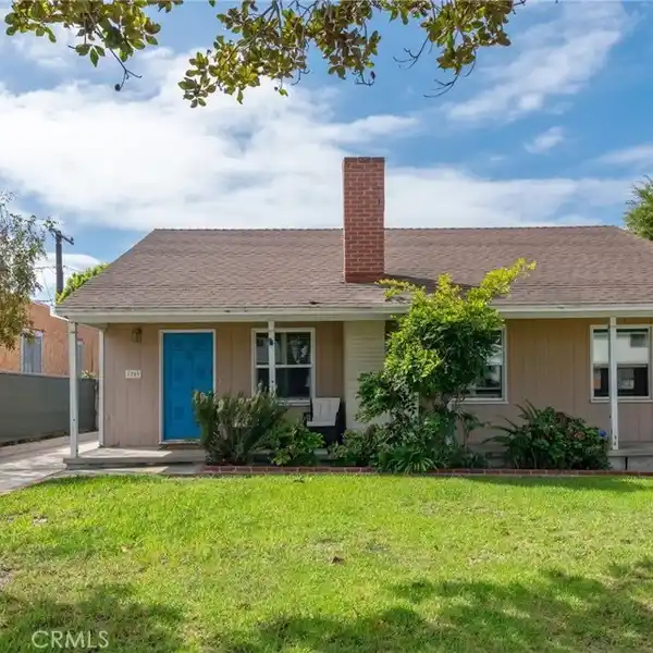 CLASSIC REDONDO HOME NEAR AVENUE D BEACH