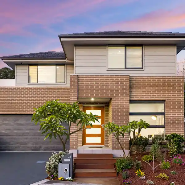 INVITING HOME ON A PEACEFUL CUL-DE-SAC