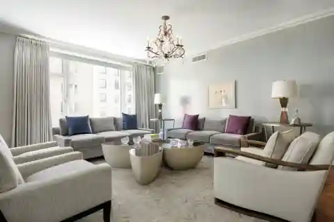 Beautiful Half-floor Residence on the Upper West Side