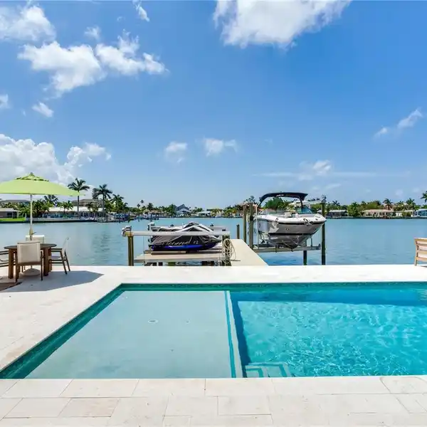 FULLY RENOVATED NORTH REDINGTON BEACH ESTATE