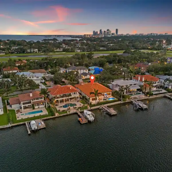 COASTAL ELEGANCE ON SMACKS BAYOU