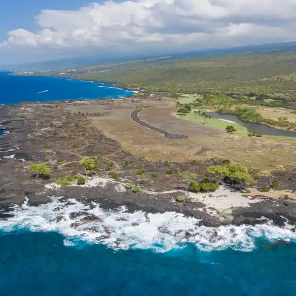 HOKULIA EXCEPTIONAL FRONT ROW PARCEL