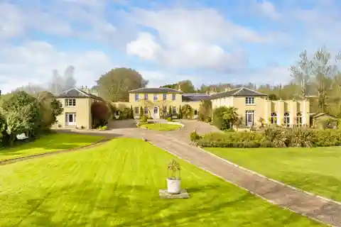 The Ballinacurra Estate.