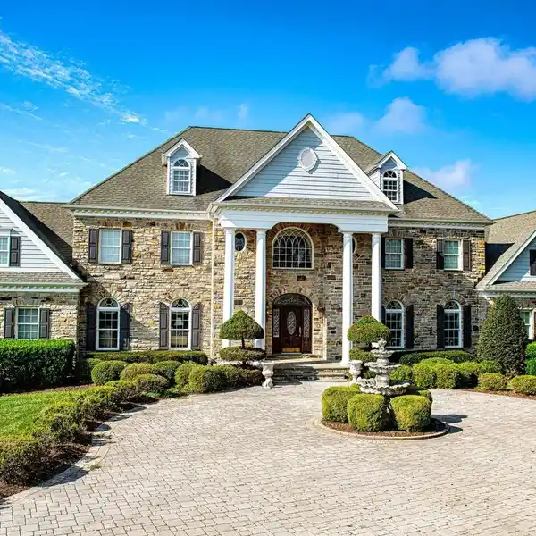 MAGNIFICENT 115 ACRE COUNTRY ESTATE