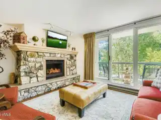 Versatility and Comfort with Serene Mountain Views