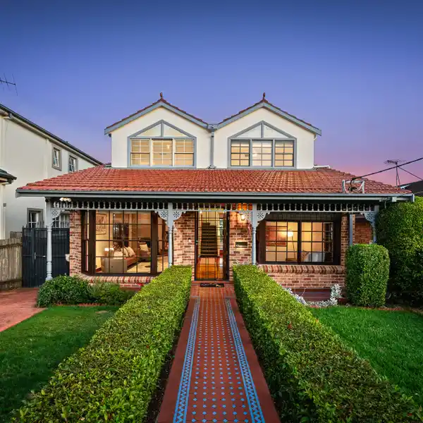 IMPRESSIVE TRI-LEVEL HOME