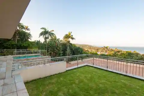 Triple-Level Elegance with Smart Tech