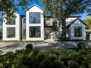 Newly Completed Transitional Style Residence