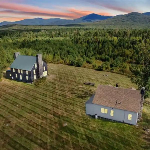 GENERATIONAL ESTATE ON 383 ACRES WITH GALE RIVER FRONTAGE