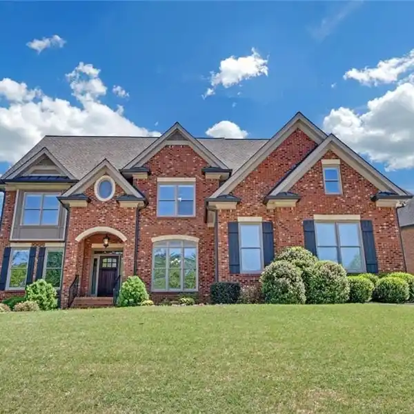 EXCEPTIONAL RESIDENCE IN COVETED HERITAGE AT GRAYSON