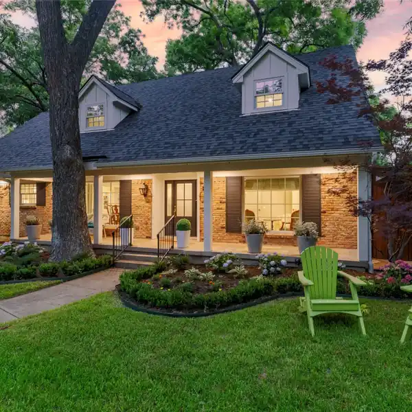 METICULOUSLY UPDATED HOME IN THE HEART OF LOCHWOOD