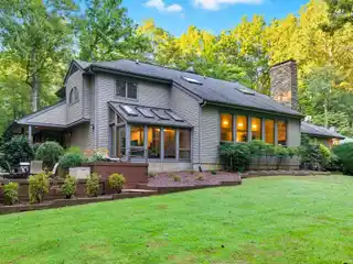 Newly Remodeled Contemporary Home on 3.39 Acres