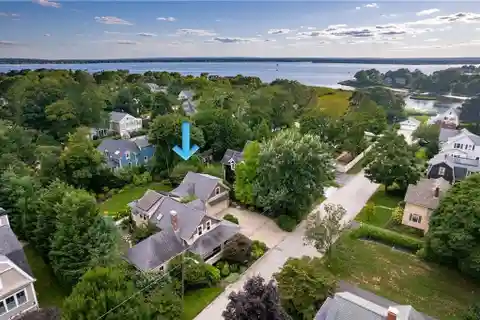 Extensively Updated Classic Cottage
