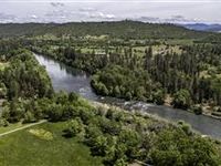 DREAM EQUESTRIAN PROPERTY ON THE BANKS OF THE ROGUE RIVER