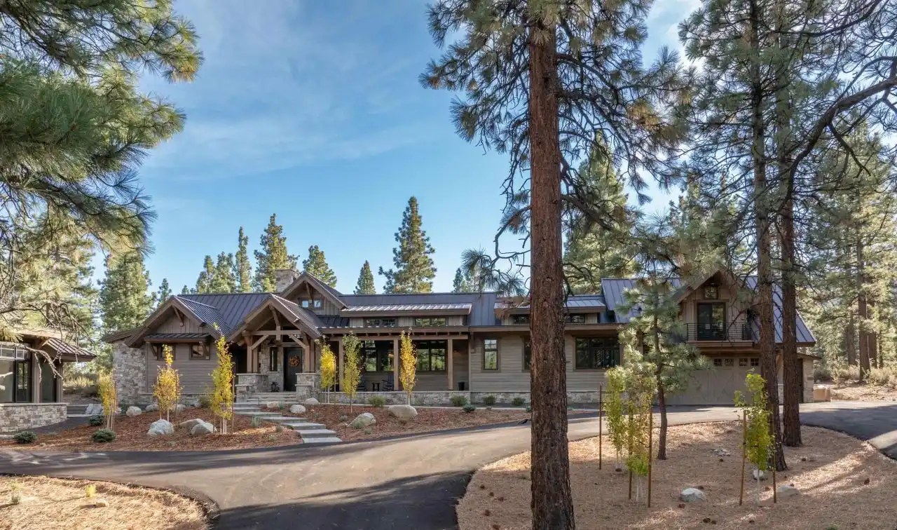 Mountain Luxury Meets Outdoor Adventure