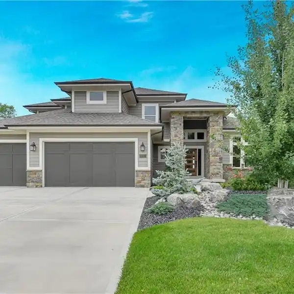 STUNNING CUSTOM HOME WITH POOL