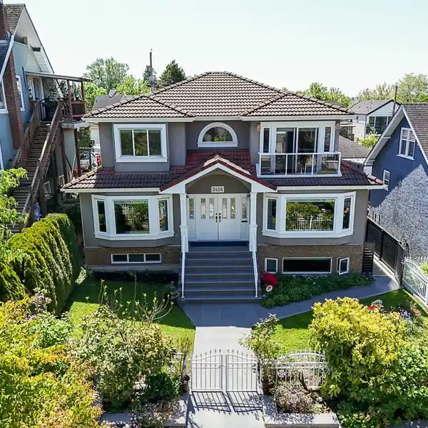 BEAUTIFUL HOME ON AN OVERSIZED LOT