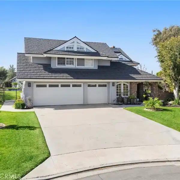GORGEOUS NEWLY REMODELED HOME