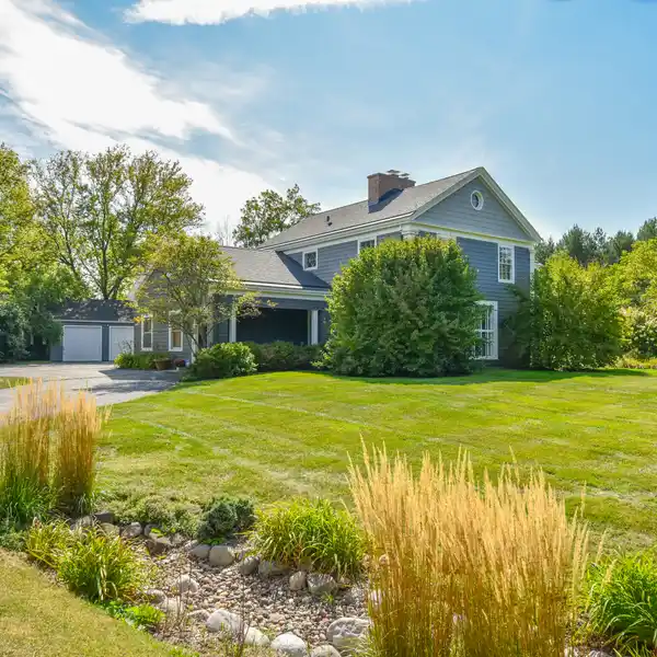 BREATHTAKING ESTATE ON OVER FIVE ACRES