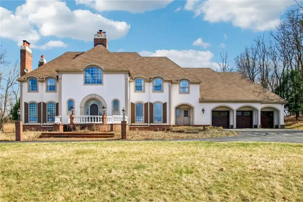 Grand Six-acre Estate