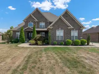 Exquisite Home in the Prestigious Summit Subdivision