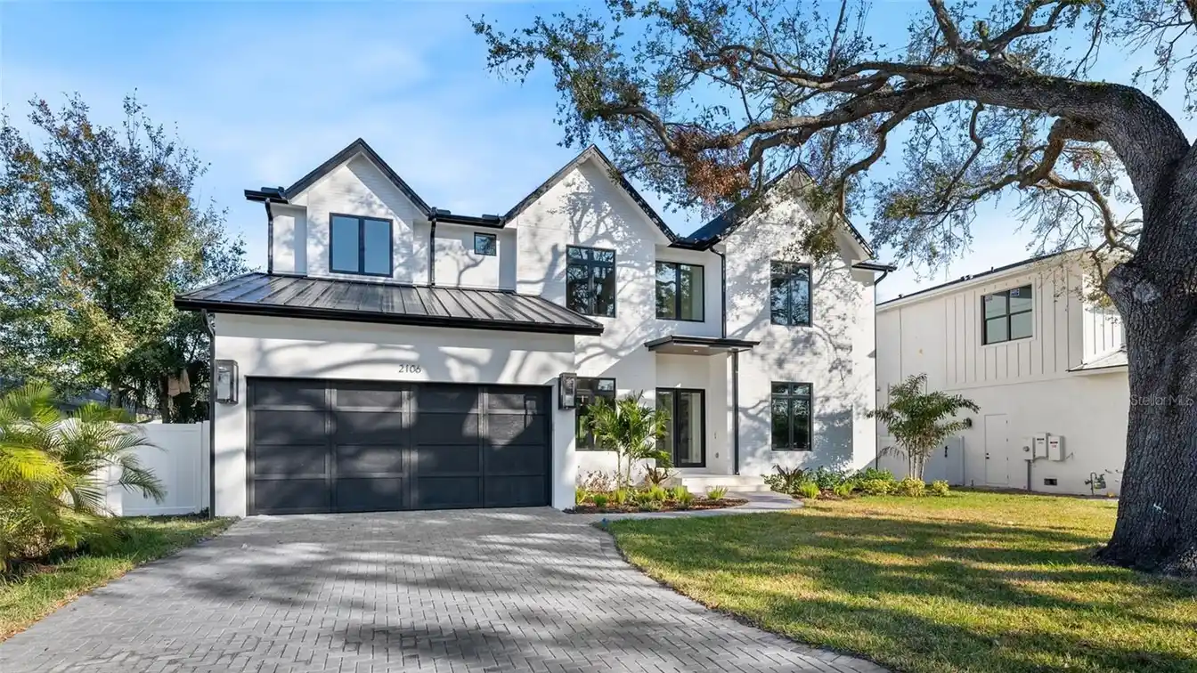 Elegant New Transitional Home