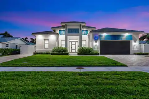 Ultimate Coastal Living in Lavish Waterfront Estate