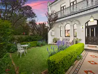 Impressive Family Terrace on Glebe Point