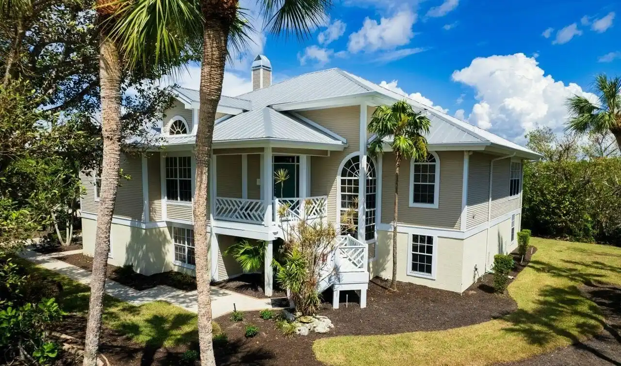 Sophisticated Sanctuary in a Gated Community