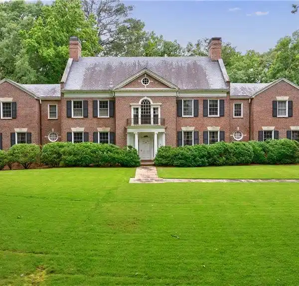 TRADITIONAL HOME WITH GREAT POTENTIAL