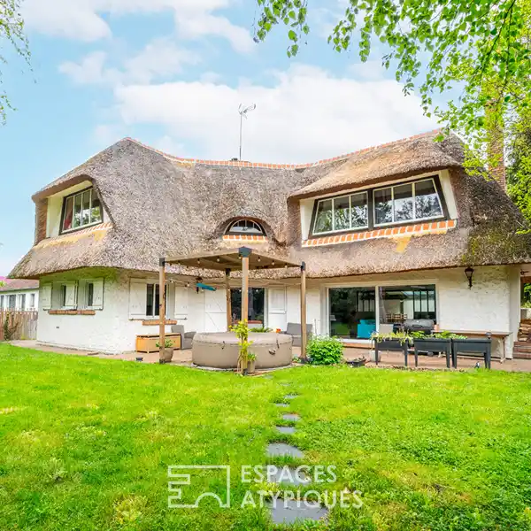 CHARMING PROPERTY IN SOUGHT-AFTER NEIGHBORHOOD
