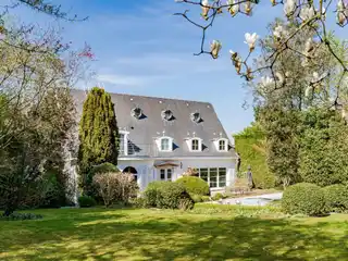 Charming Villa with Elegant Pool and Gardens