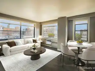 Exceptional Sun-soaked Apartment in Gramercy North