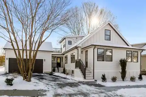 Stunning New Modern Farmhouse