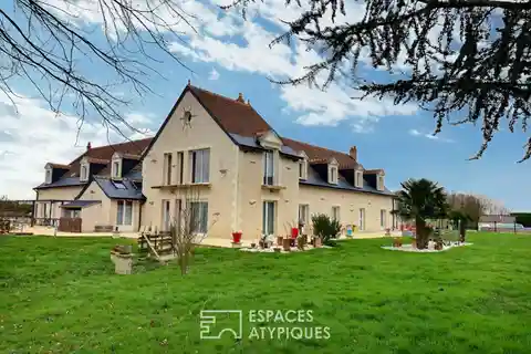 Sprawling Retreat with Pool and Guesthouses