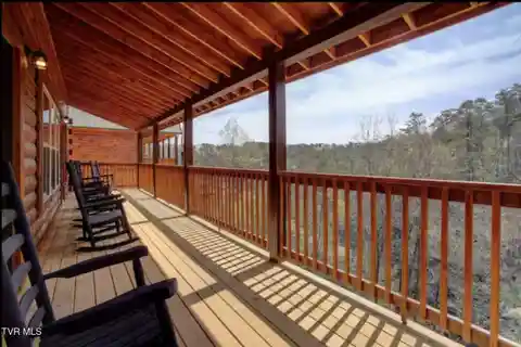 Mountain-view Cabin Near Parkway Attractions