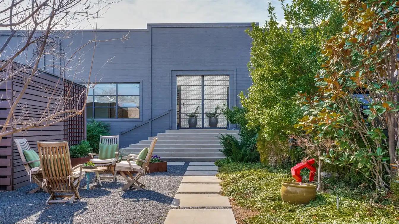 Mid-century Warehouse Conversion