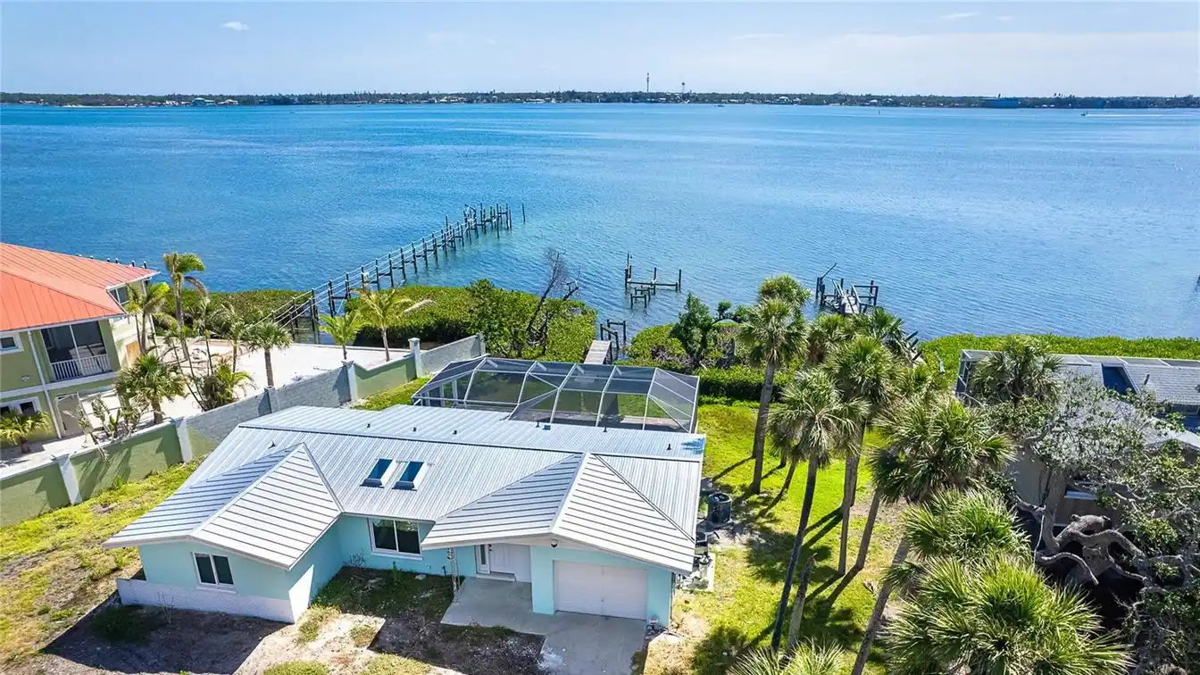 Fantastic Bayfront Opportunity