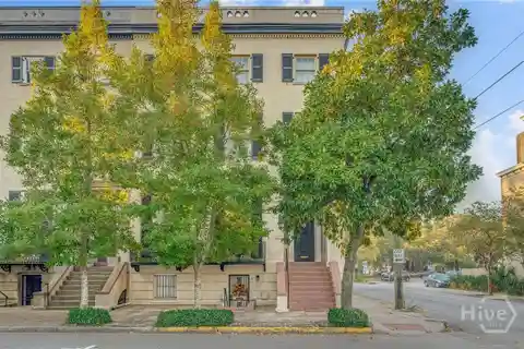 Beautifully Restored and Renovated End-Unit Townhouse