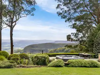 Modern Home with Amazing Views