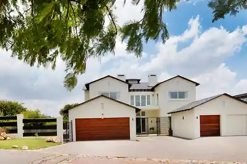 Five Bedroom House for Sale in Waterfall Country Estate