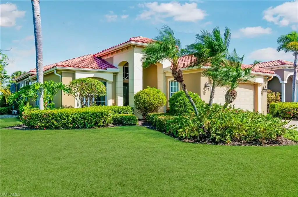 Beautifully Updated Home in Vasari Country Club