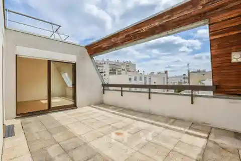 Renovated Duplex with Expansive Private Terrace